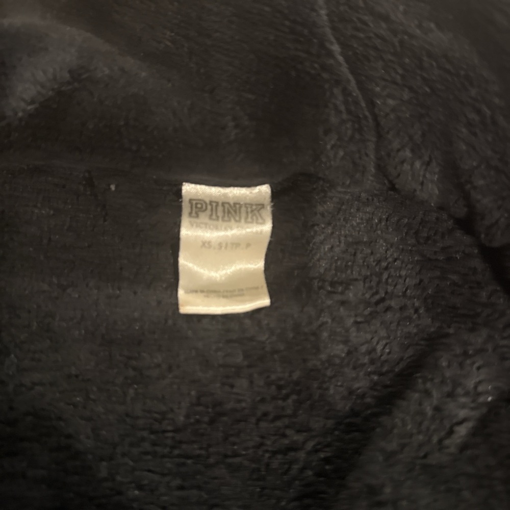 Women's Black Push Robe - Picture 3 of 3